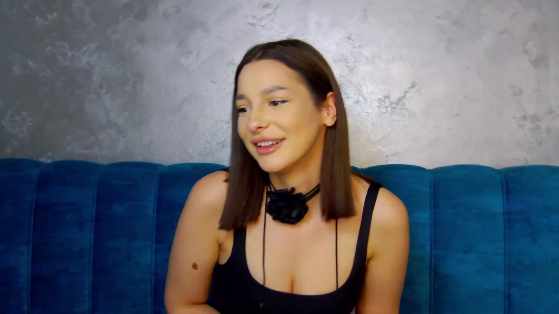 Gallery image thumbnail from MelisRoom's myfreecams stream on, 05/16/2025, 15:41 image 1 of 20