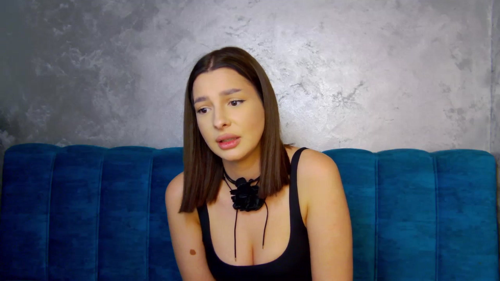 Gallery image thumbnail from MelisRoom's myfreecams stream on, 05/16/2025, 15:41 image 9 of 20