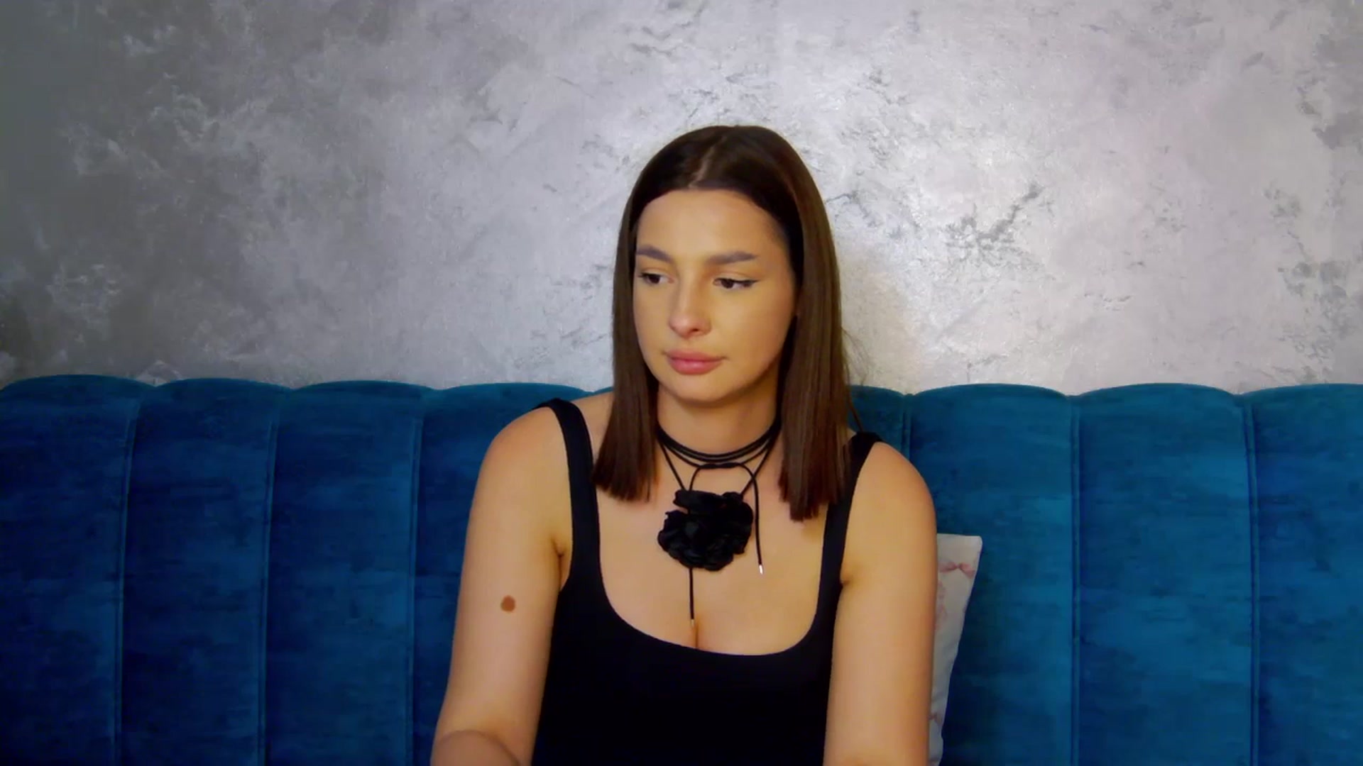 Gallery image thumbnail from MelisRoom's myfreecams stream on, 05/16/2025, 19:02 image 10 of 20