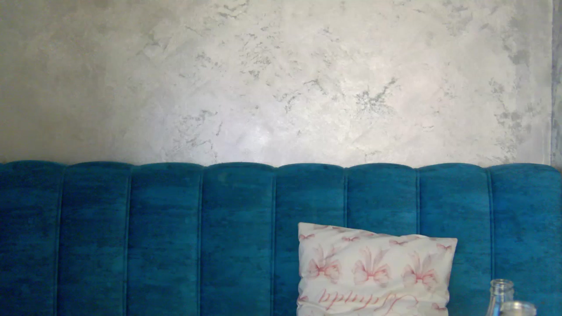 Gallery image thumbnail from MelisRoom's myfreecams stream on, 05/18/2025, 15:50 image 8 of 20