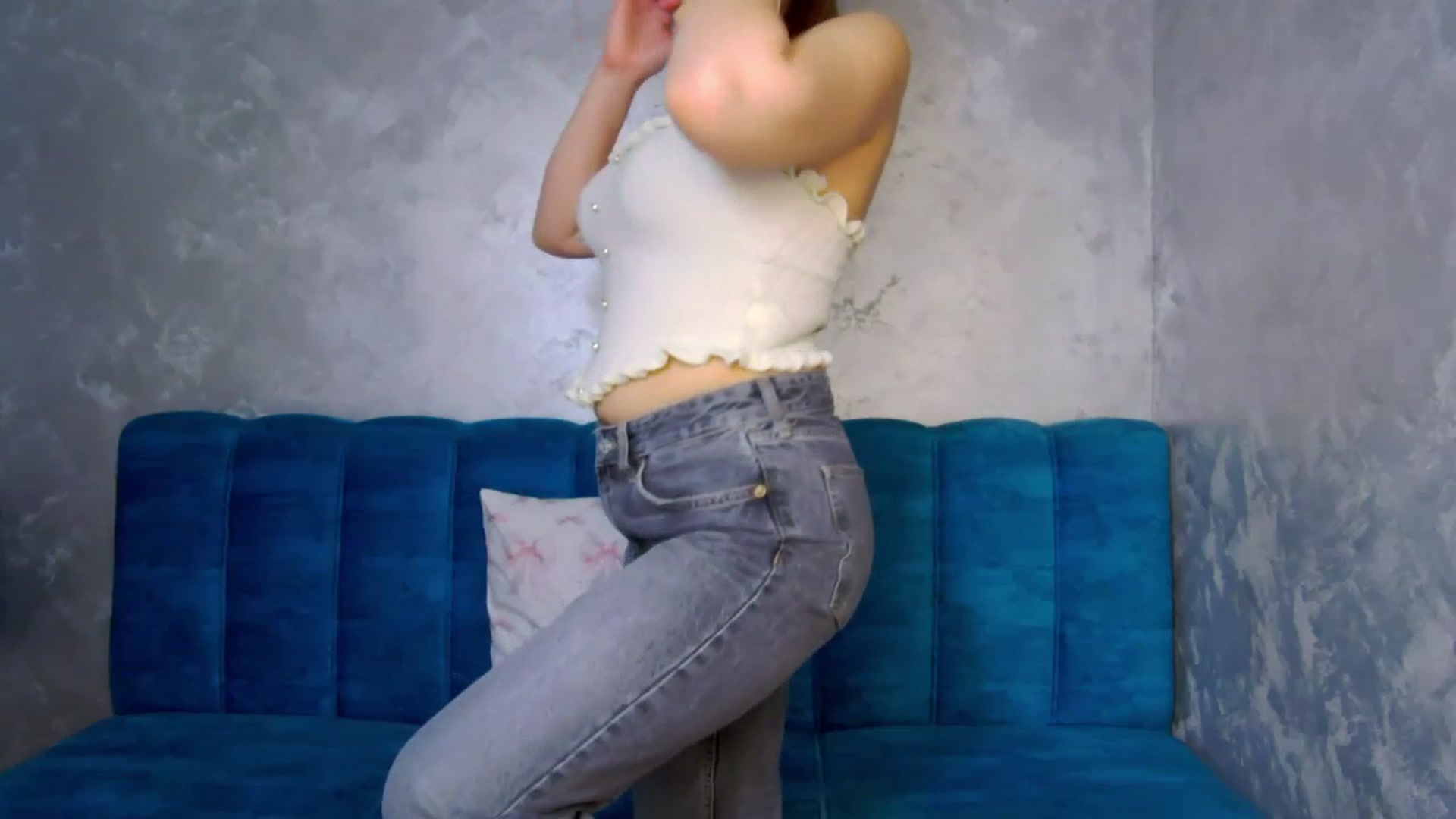 Gallery image thumbnail from MelisRoom's myfreecams stream on, 05/19/2025, 17:04 image 15 of 20