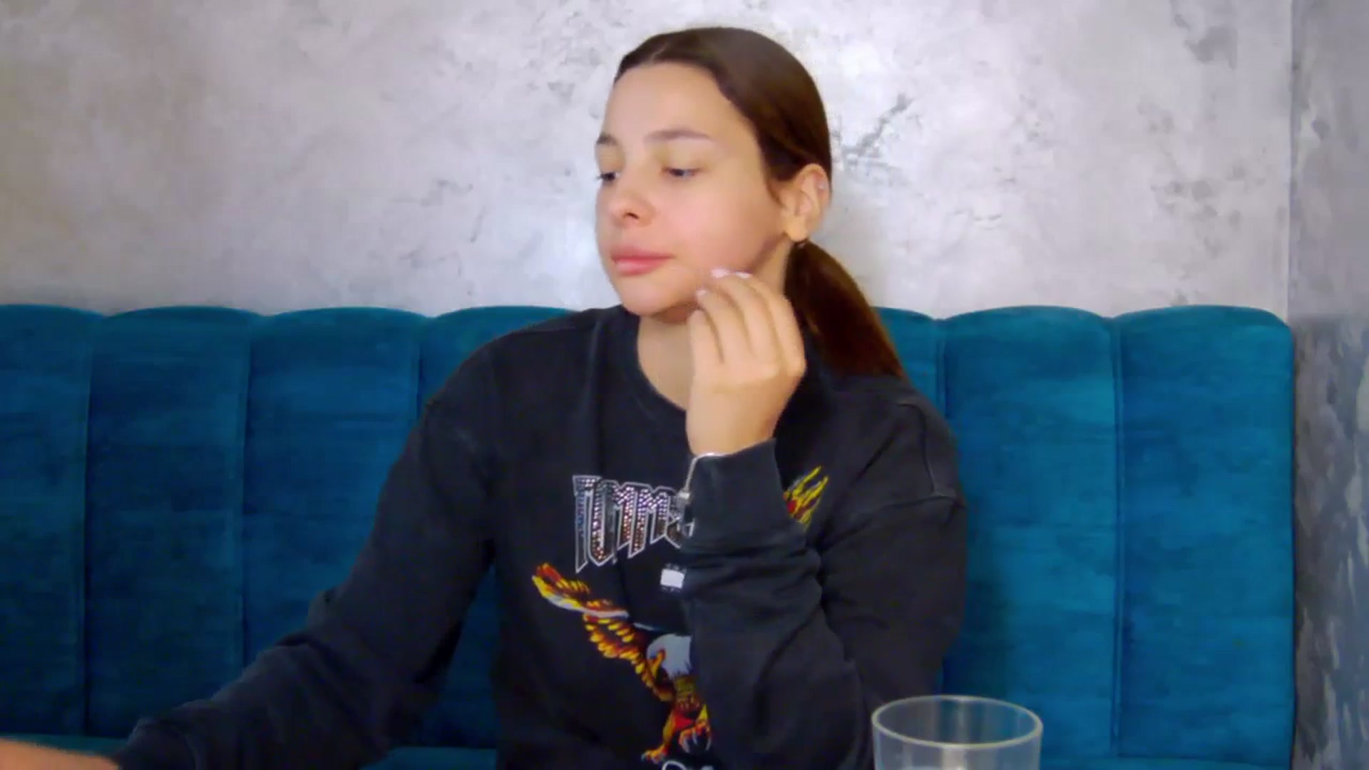 Gallery image thumbnail from MelisRoom's myfreecams stream on, 05/24/2025, 11:45 image 17 of 20