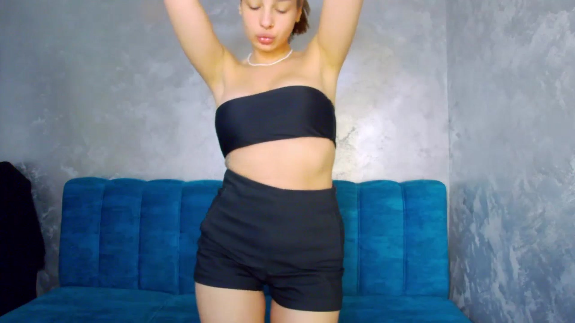 Gallery image thumbnail from MelisRoom's myfreecams stream on, 06/03/2025, 15:04 image 13 of 20