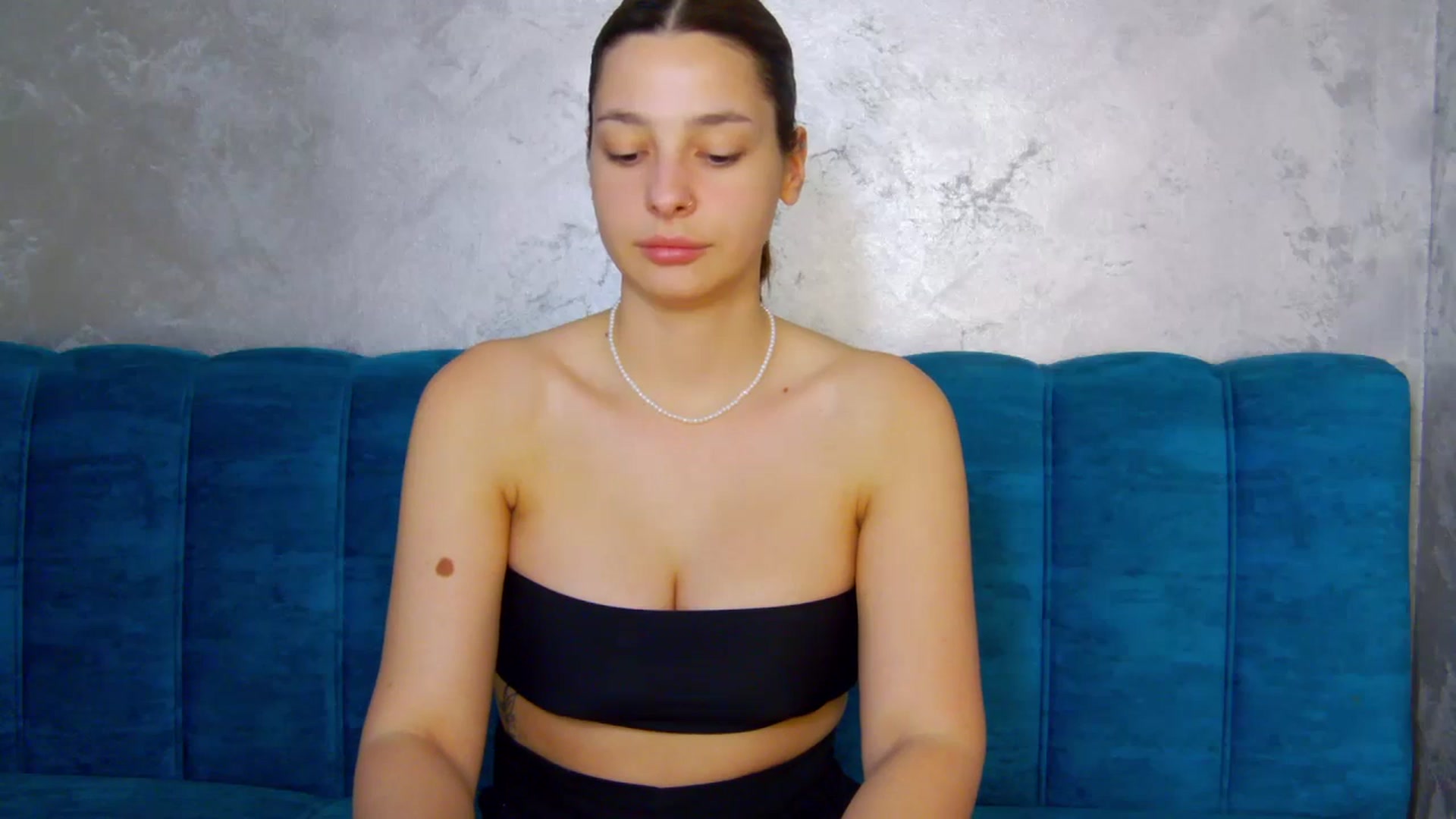 Gallery image thumbnail from MelisRoom's myfreecams stream on, 06/03/2025, 18:55 image 19 of 20