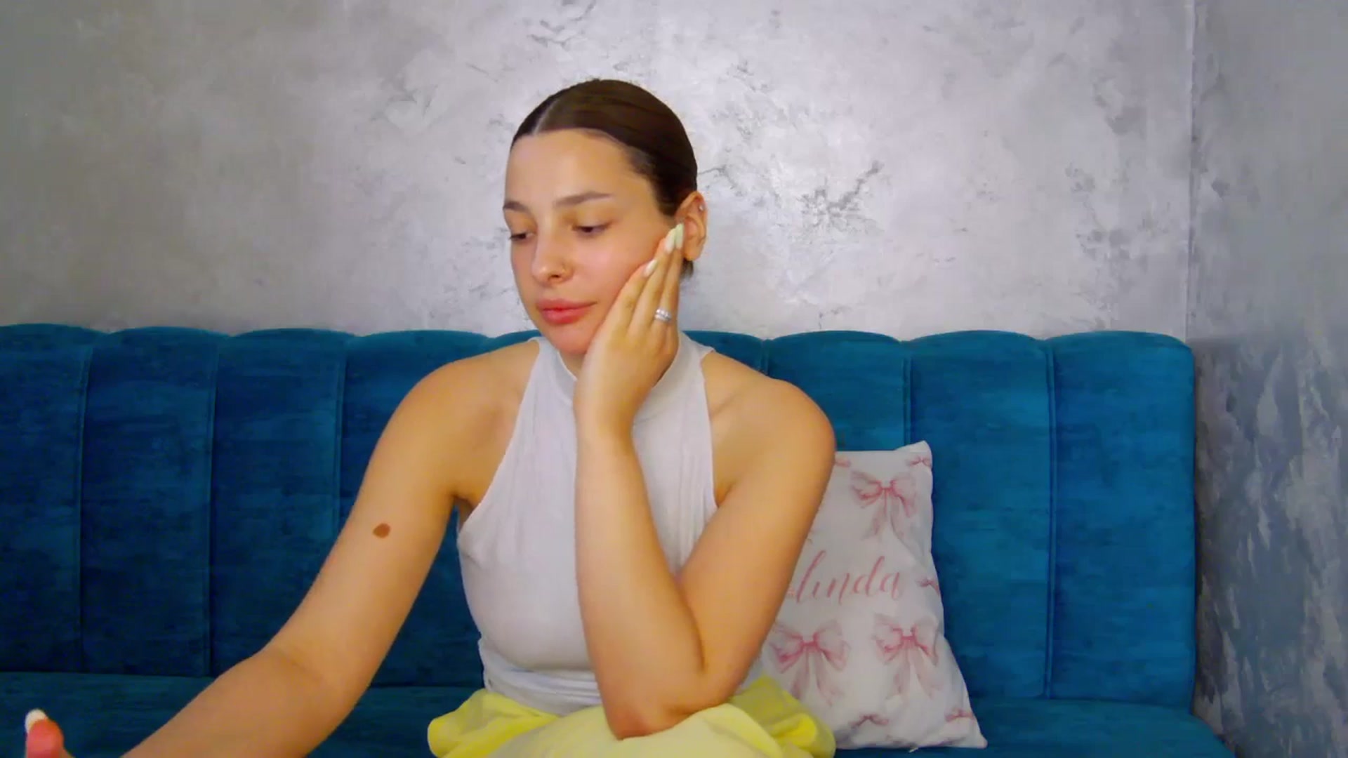 Gallery image thumbnail from MelisRoom's myfreecams stream on, 06/05/2025, 15:12 image 6 of 20