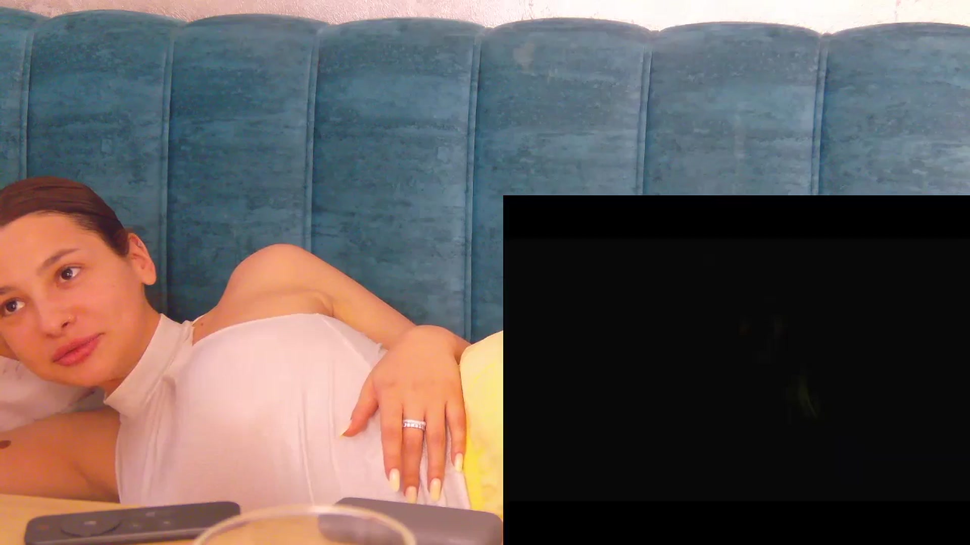 Gallery image thumbnail from MelisRoom's myfreecams stream on, 06/05/2025, 19:05 image 3 of 20
