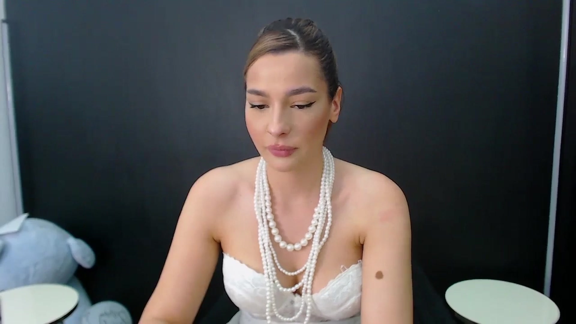 Gallery image thumbnail from MelisRoom's myfreecams stream on, 06/12/2025, 13:04 image 9 of 20