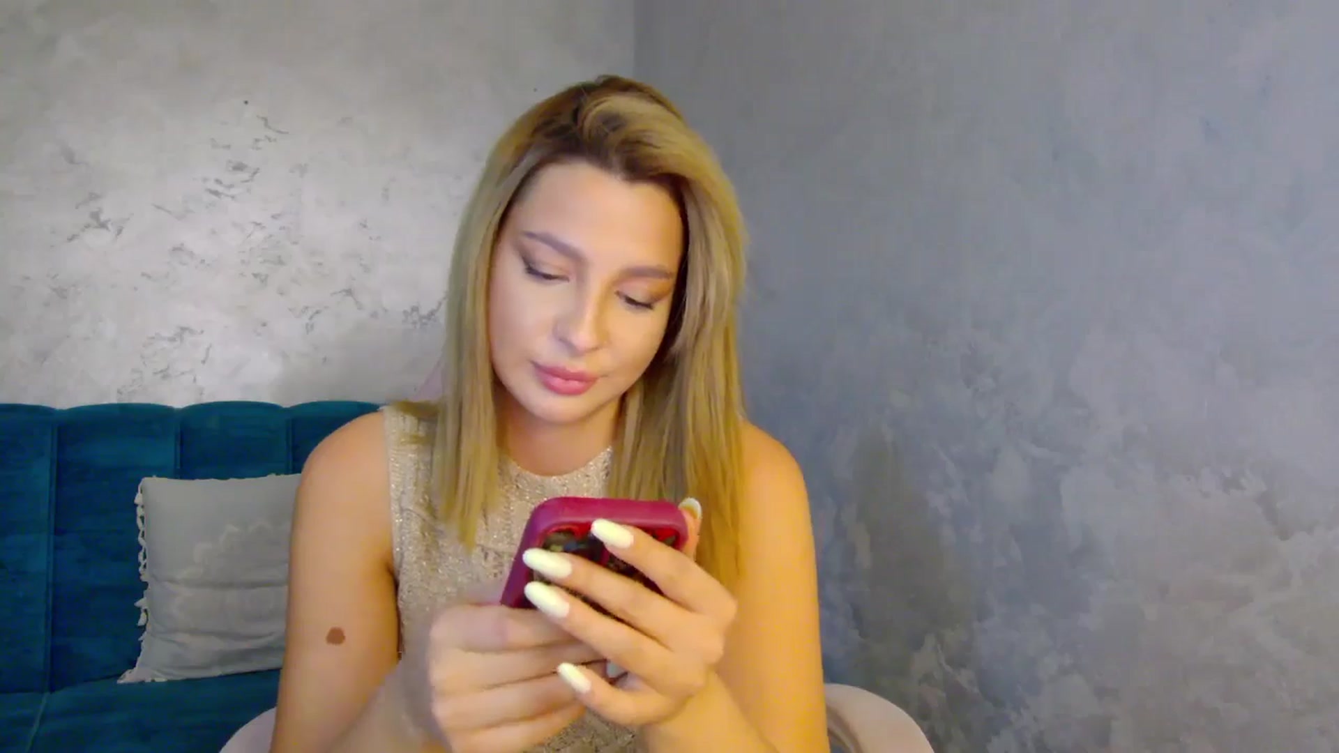 Gallery image thumbnail from MelisRoom's myfreecams stream on, 06/24/2025, 18:26 image 10 of 20
