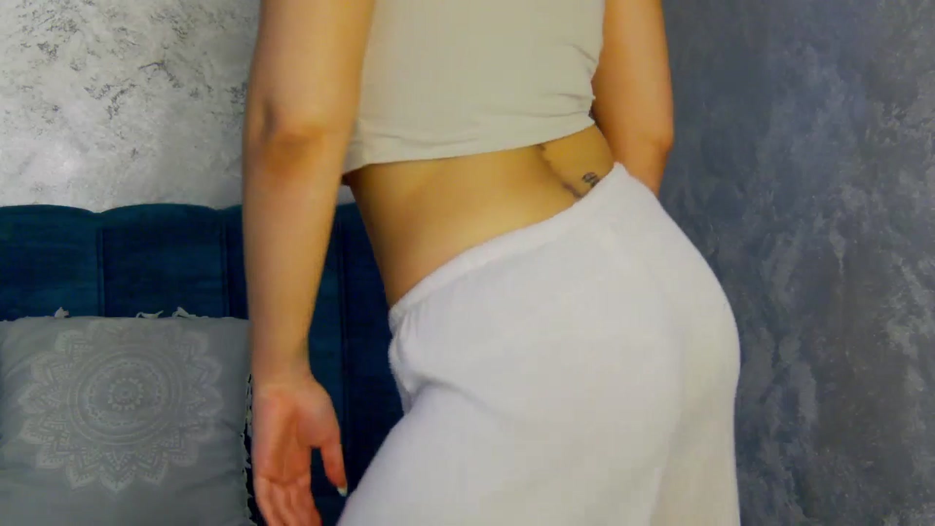 Gallery image thumbnail from MelisRoom's myfreecams stream on, 06/30/2025, 17:09 image 9 of 20