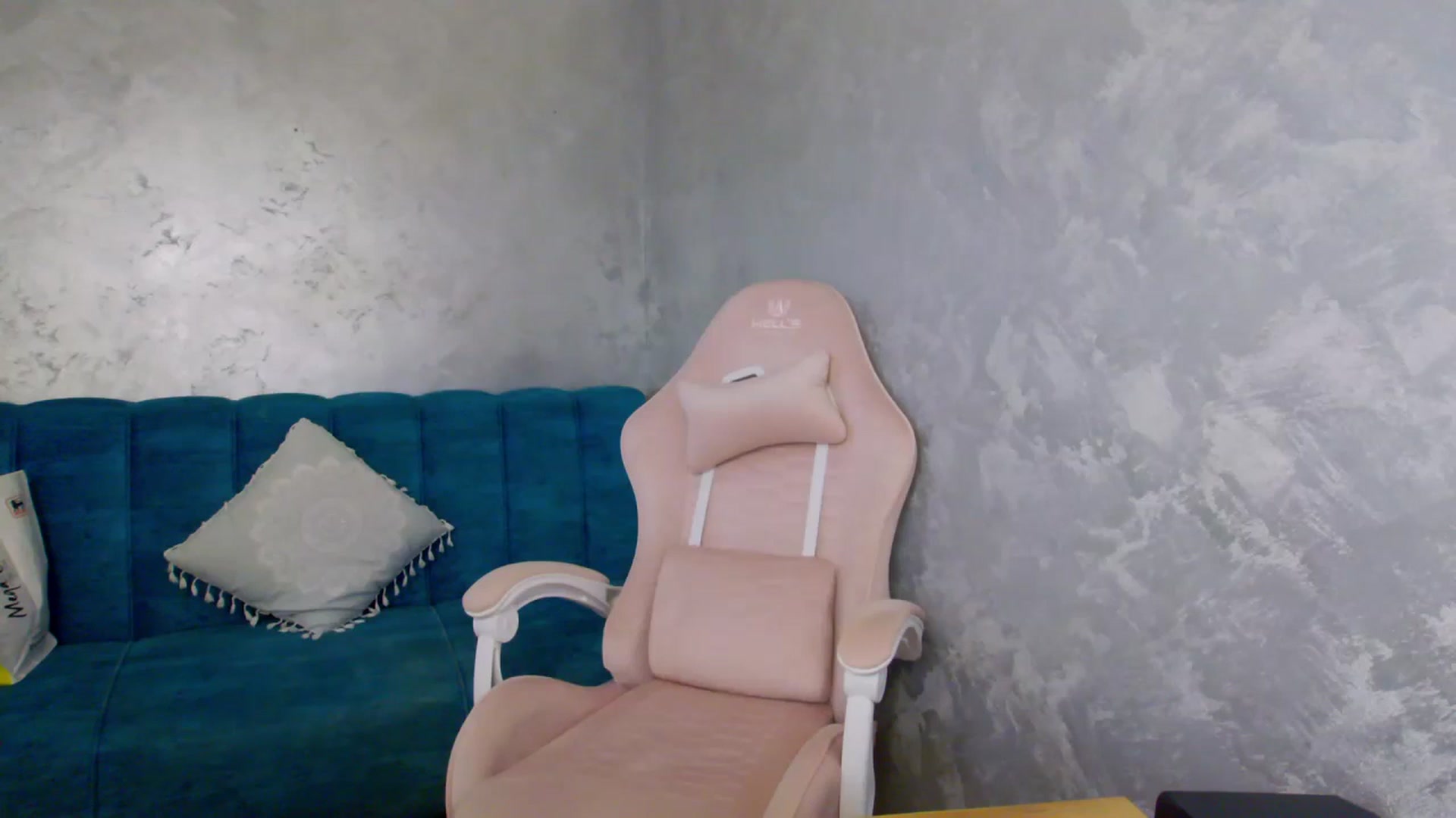 Gallery image thumbnail from MelisRoom's myfreecams stream on, 07/03/2025, 13:47 image 14 of 20