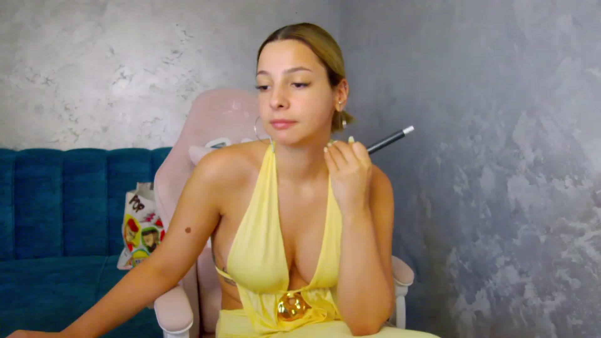 Gallery image thumbnail from MelisRoom's myfreecams stream on, 07/03/2025, 17:31 image 17 of 20