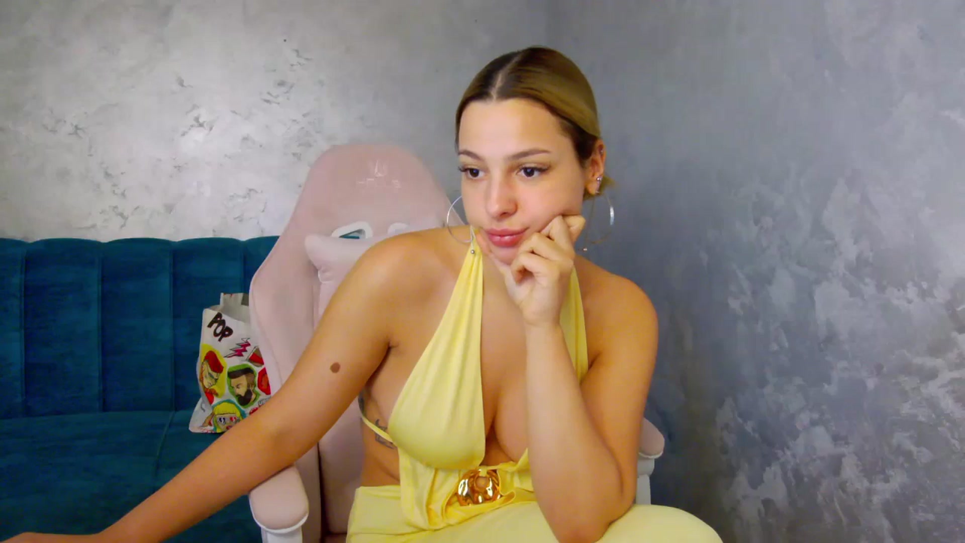 Gallery image thumbnail from MelisRoom's myfreecams stream on, 07/03/2025, 17:31 image 19 of 20