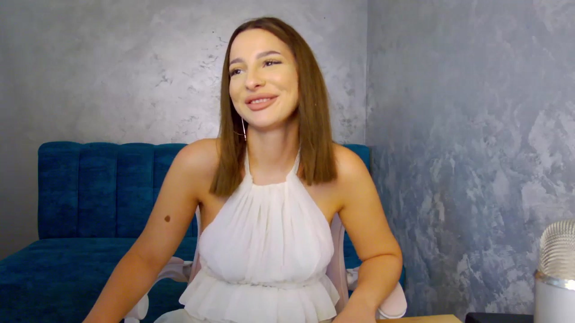 Gallery image thumbnail from MelisRoom's myfreecams stream on, 07/12/2025, 13:39 image 8 of 20