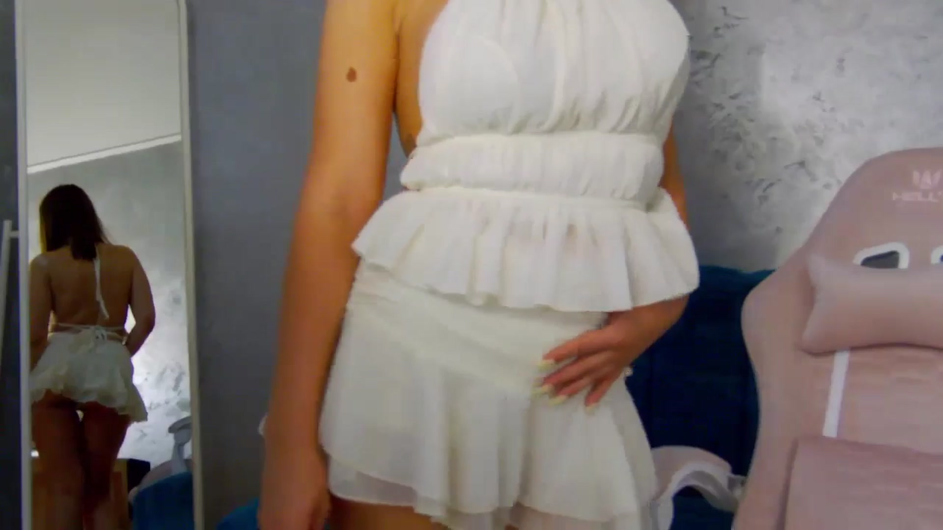 Gallery image thumbnail from MelisRoom's myfreecams stream on, 07/12/2025, 13:39 image 19 of 20