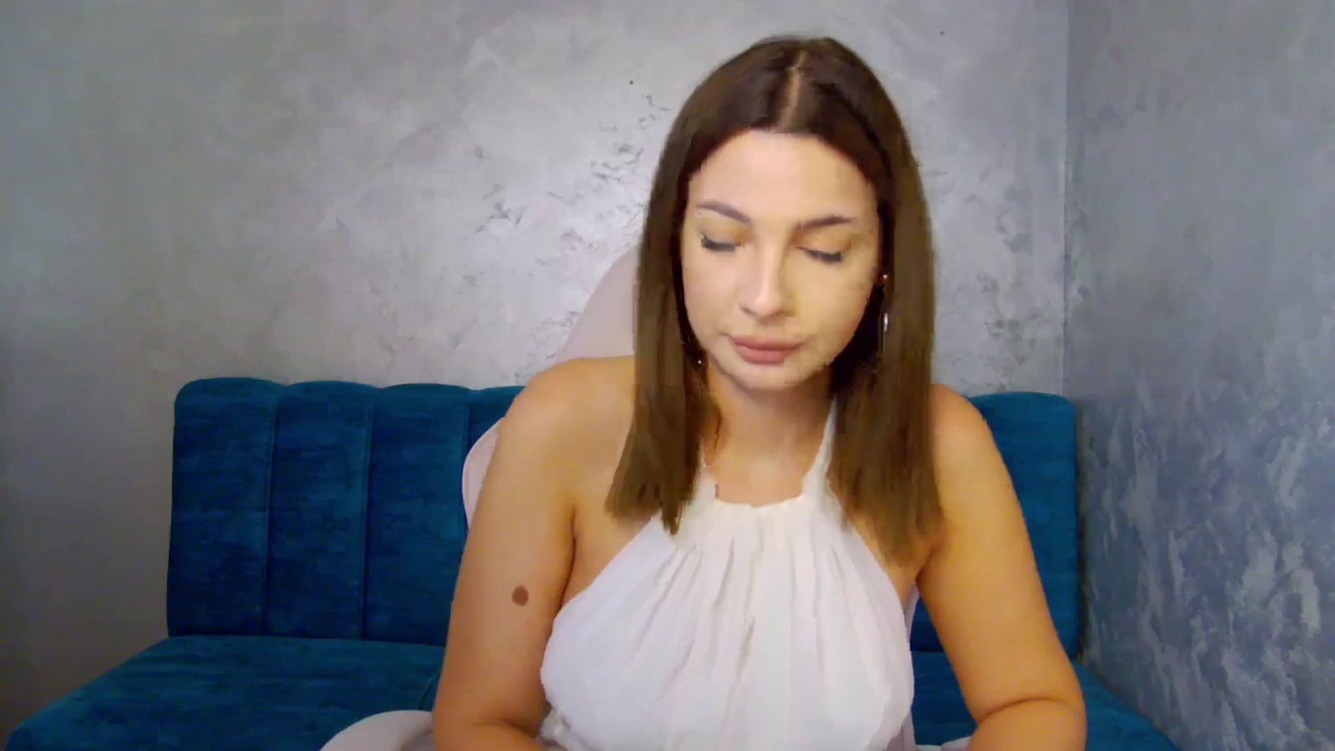Gallery image thumbnail from MelisRoom's myfreecams stream on, 07/12/2025, 13:39 image 15 of 20