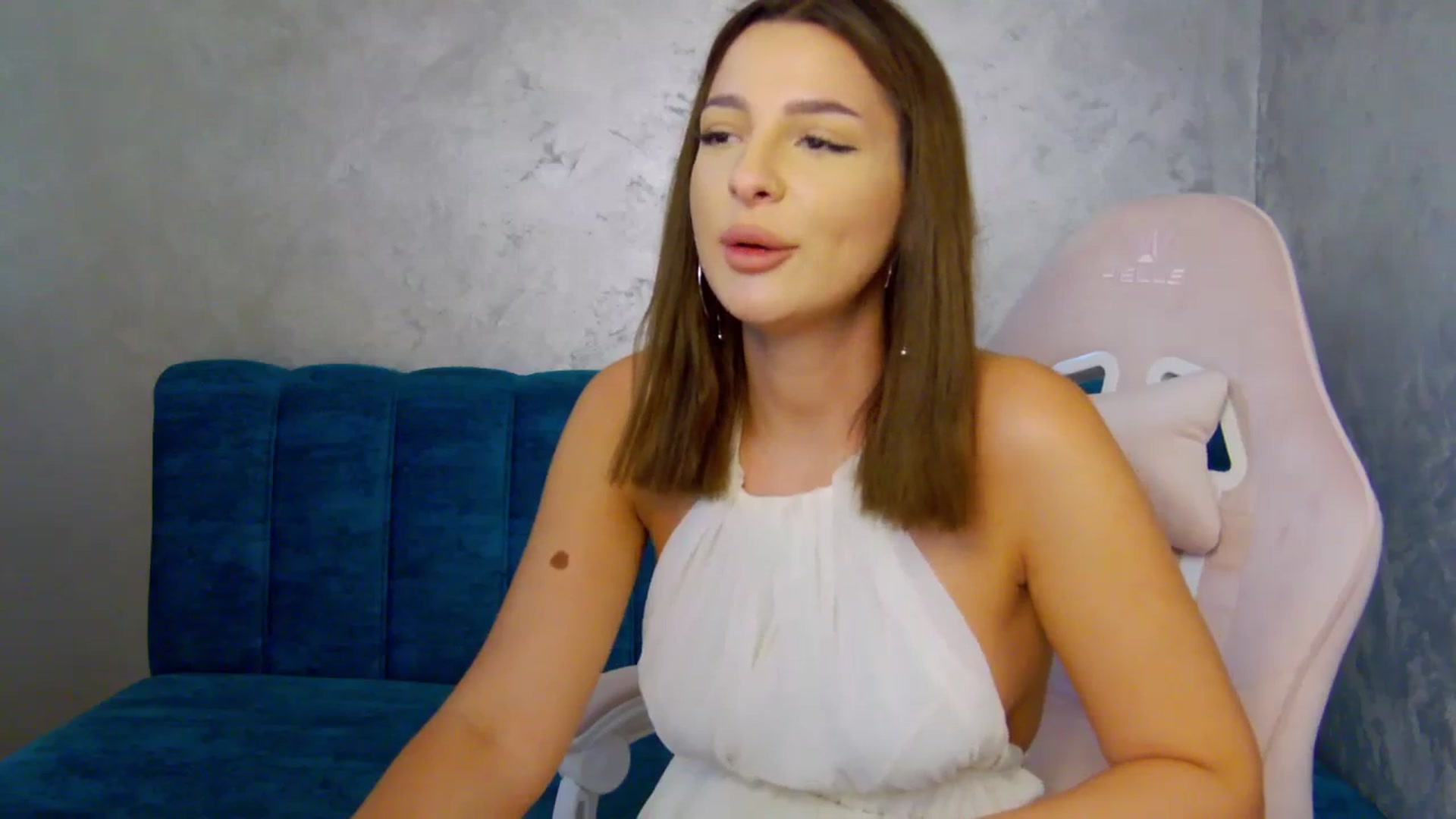 Gallery image thumbnail from MelisRoom's myfreecams stream on, 07/12/2025, 14:19 image 3 of 20
