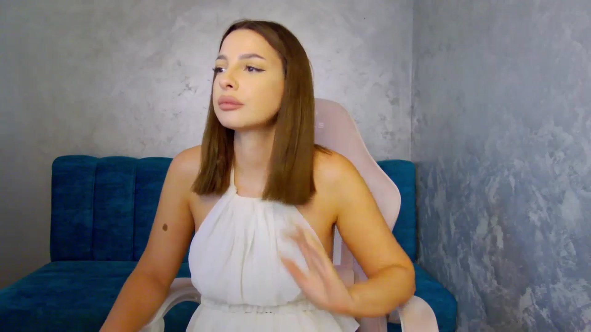 Gallery image thumbnail from MelisRoom's myfreecams stream on, 07/12/2025, 14:19 image 16 of 20