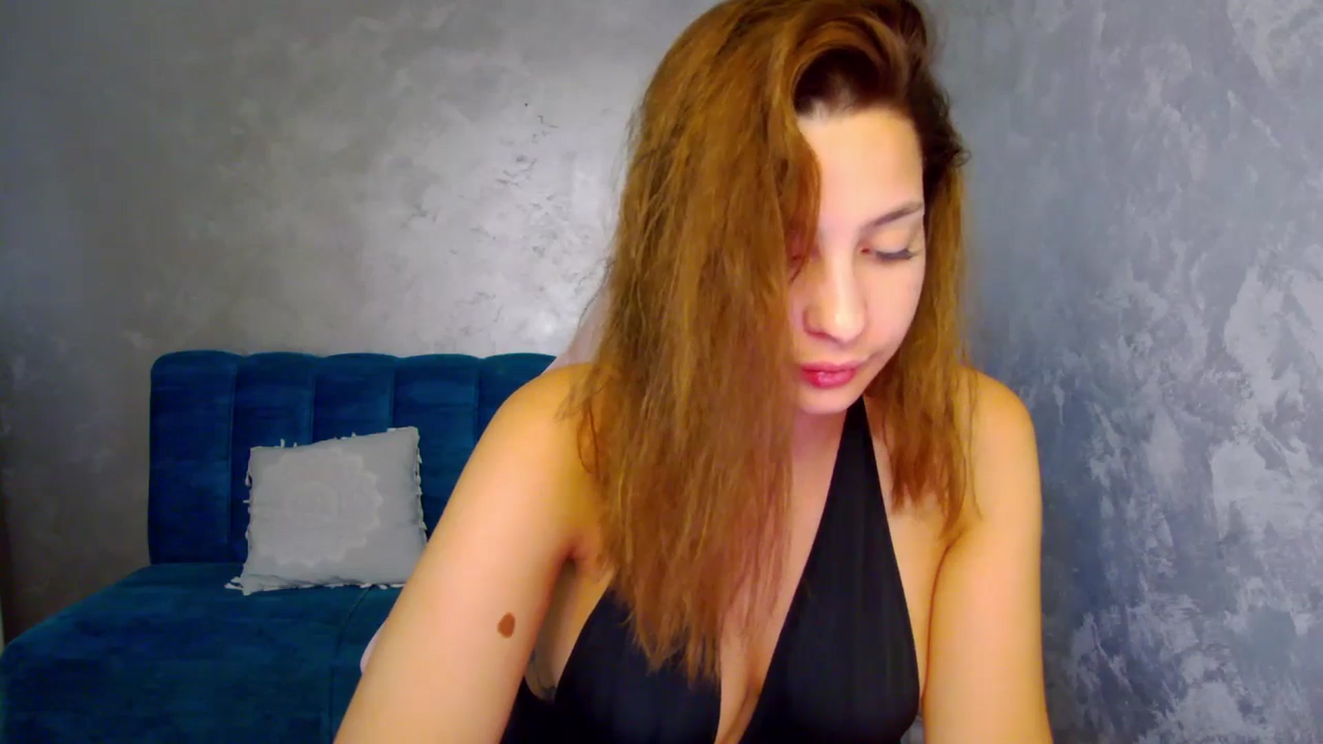 Gallery image thumbnail from MelisRoom's myfreecams stream on, 07/14/2025, 15:28 image 9 of 20