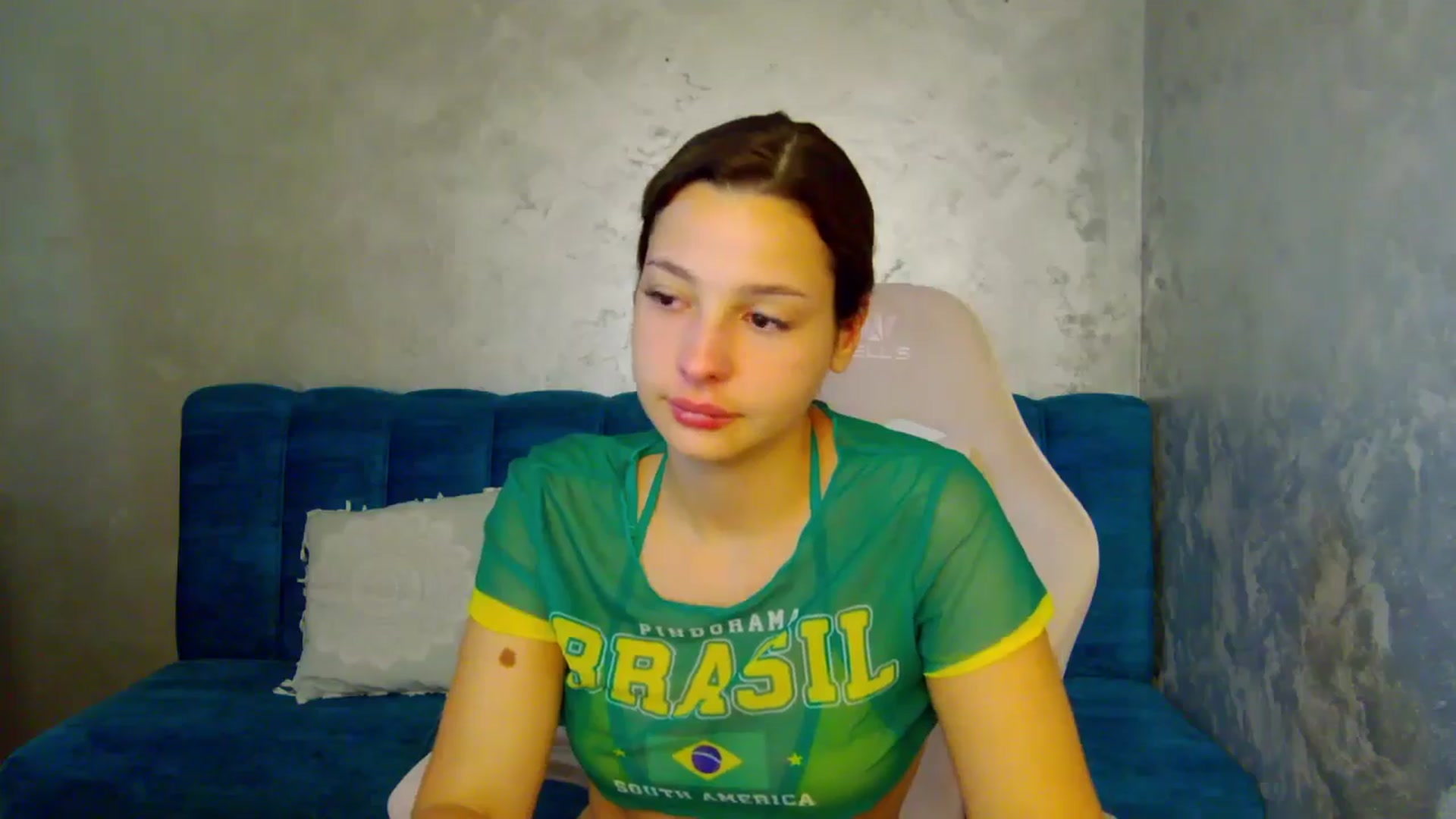 Gallery image thumbnail from MelisRoom's myfreecams stream on, 07/14/2025, 22:08 image 5 of 20