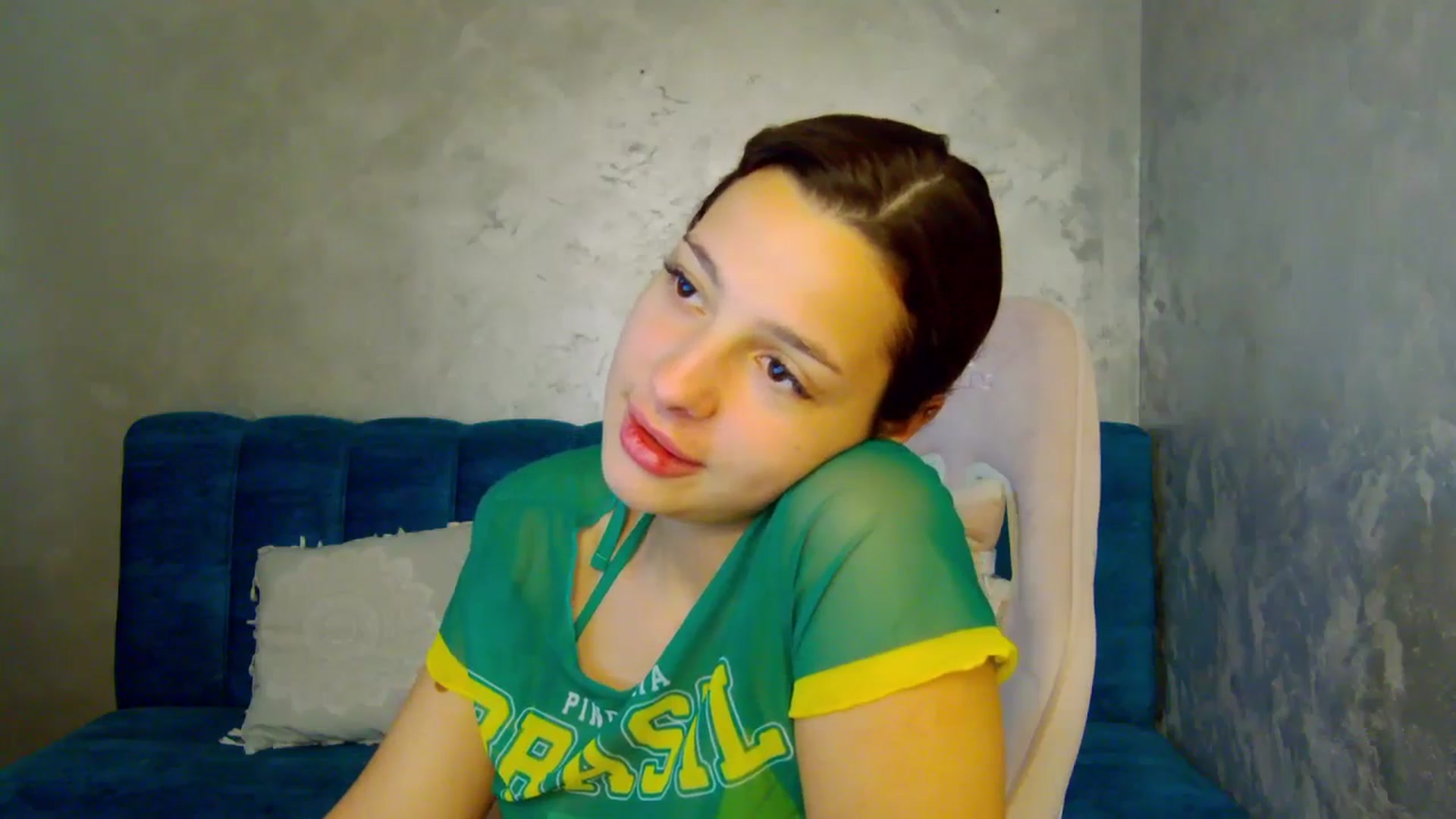 Gallery image thumbnail from MelisRoom's myfreecams stream on, 07/14/2025, 22:08 image 12 of 20