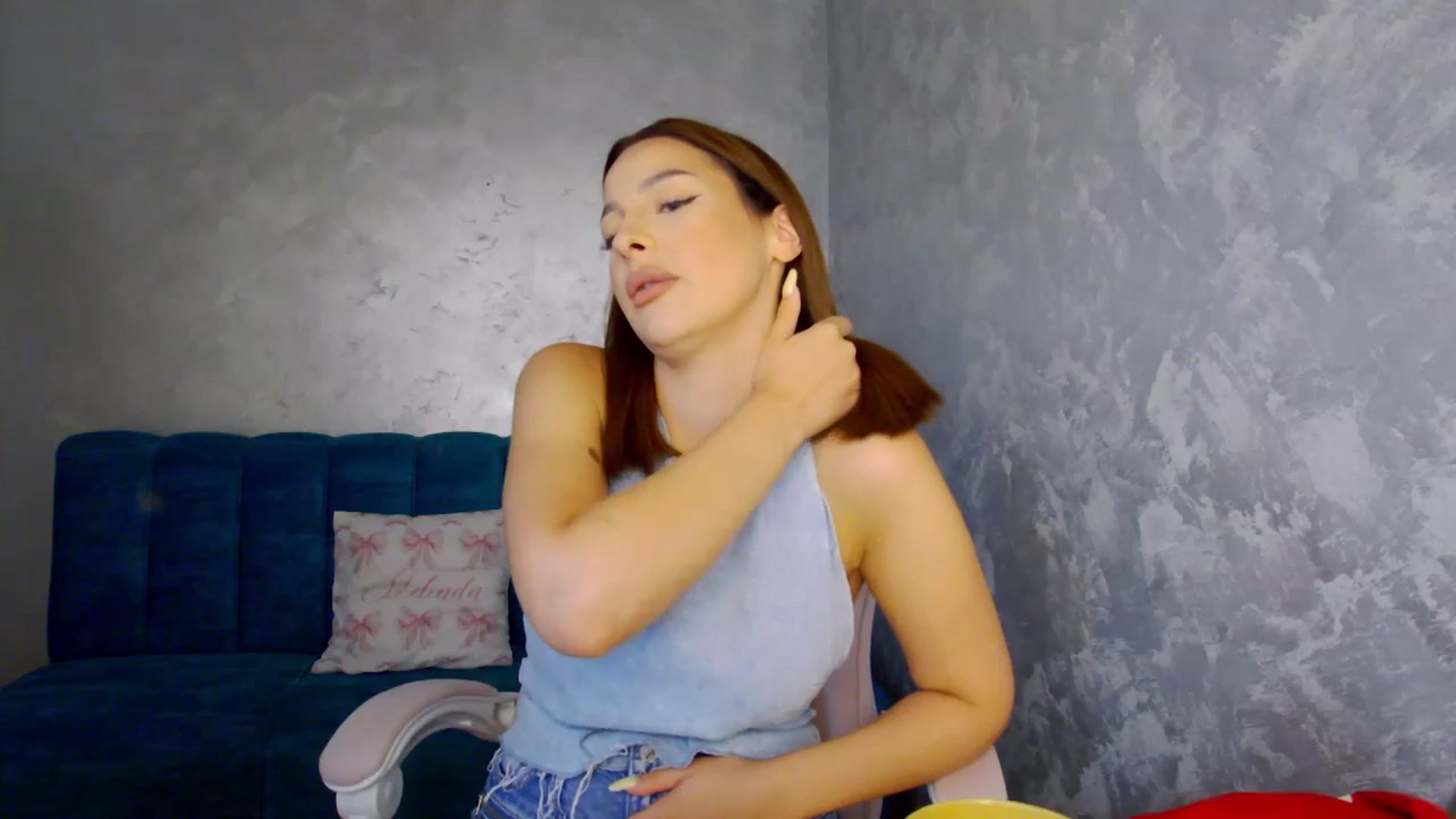 Gallery image thumbnail from MelisRoom's myfreecams stream on, 07/17/2025, 13:41 image 9 of 20