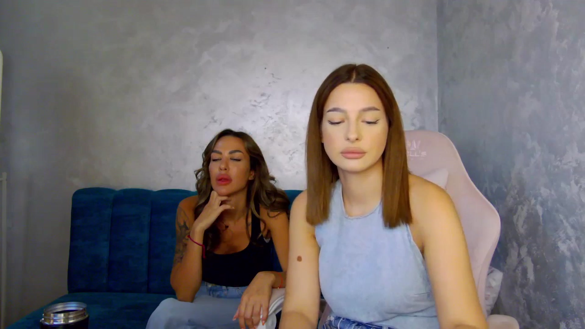 Gallery image thumbnail from MelisRoom's myfreecams stream on, 07/17/2025, 13:41 image 18 of 20