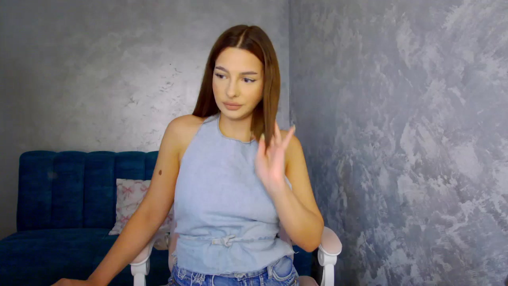 Gallery image thumbnail from MelisRoom's myfreecams stream on, 07/17/2025, 13:41 image 1 of 20