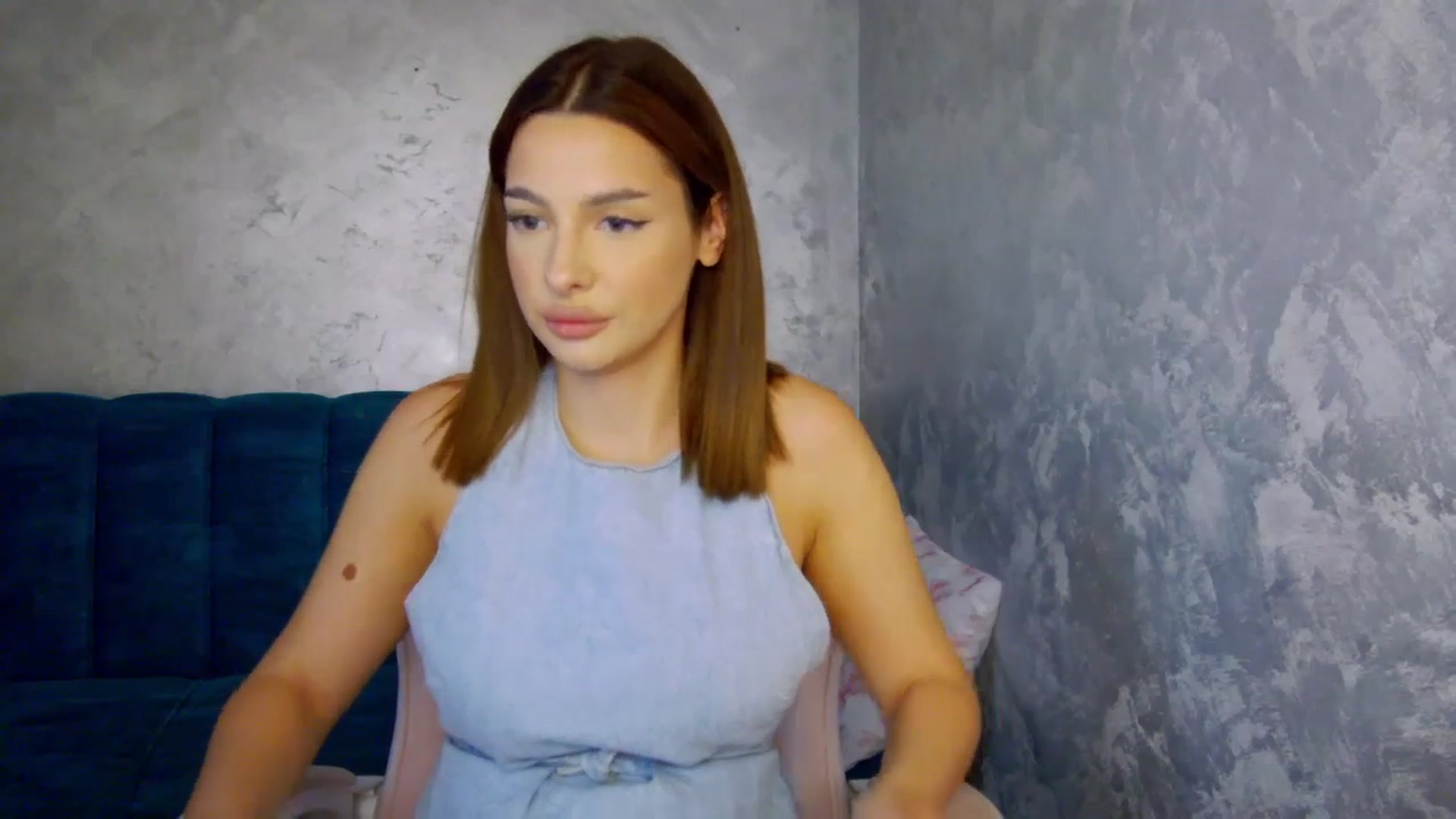 Gallery image thumbnail from MelisRoom's myfreecams stream on, 07/17/2025, 14:11 image 6 of 20