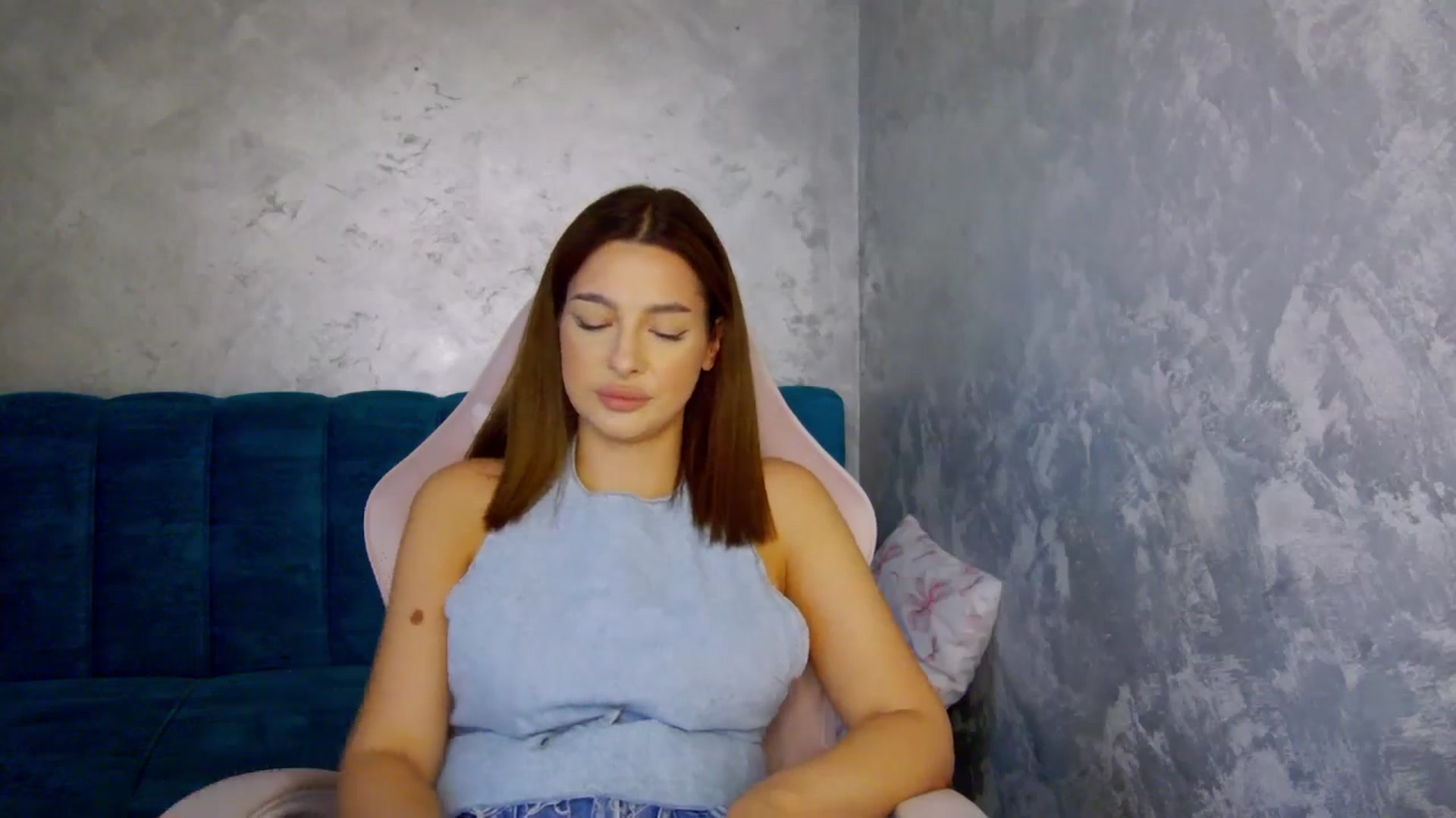Gallery image thumbnail from MelisRoom's myfreecams stream on, 07/17/2025, 14:11 image 7 of 20