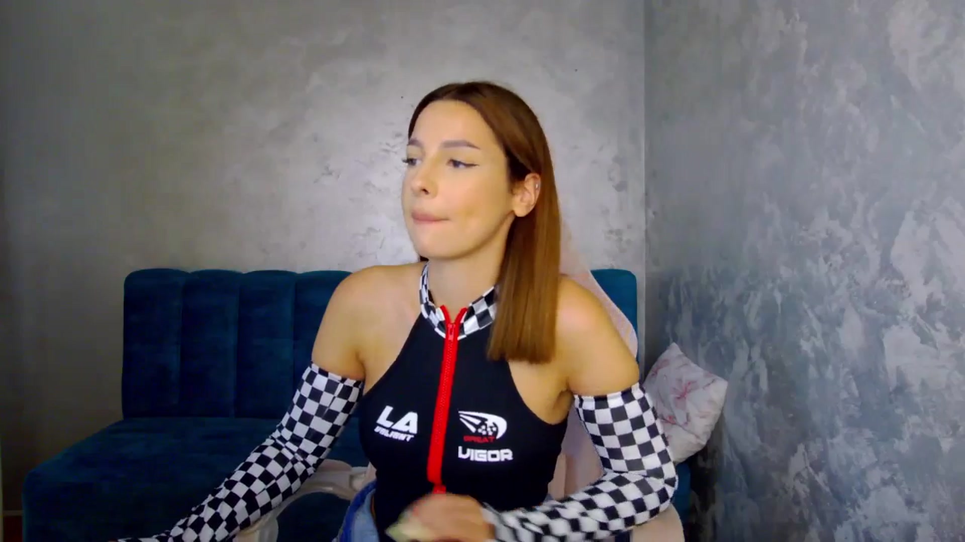 Gallery image thumbnail from MelisRoom's myfreecams stream on, 07/17/2025, 18:27 image 2 of 20