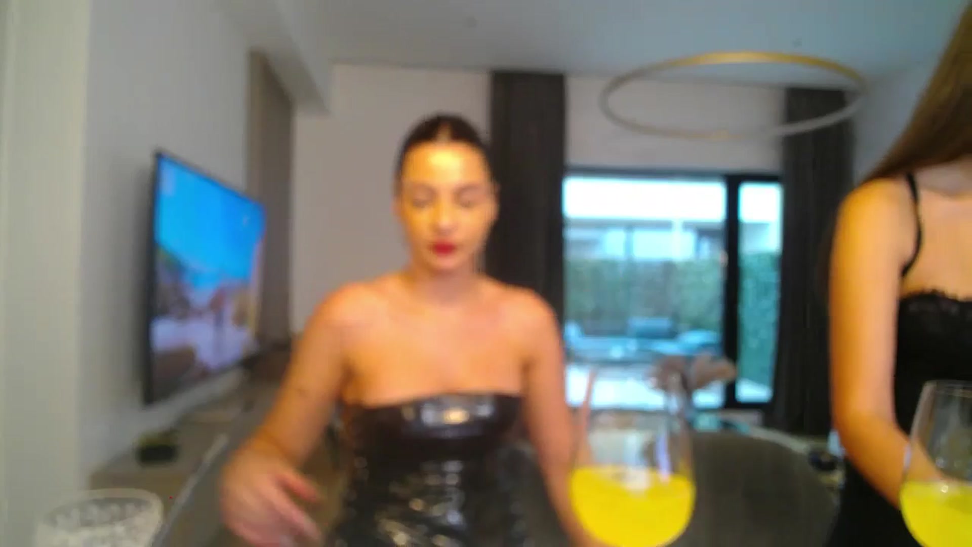 Gallery image thumbnail from MelisRoom's myfreecams stream on, 07/25/2025, 17:45 image 7 of 20