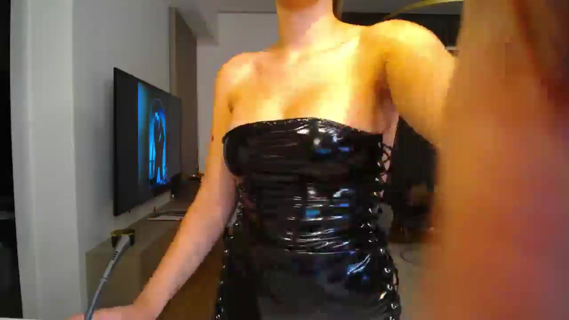Gallery image thumbnail from MelisRoom's myfreecams stream on, 07/25/2025, 19:07 image 9 of 20
