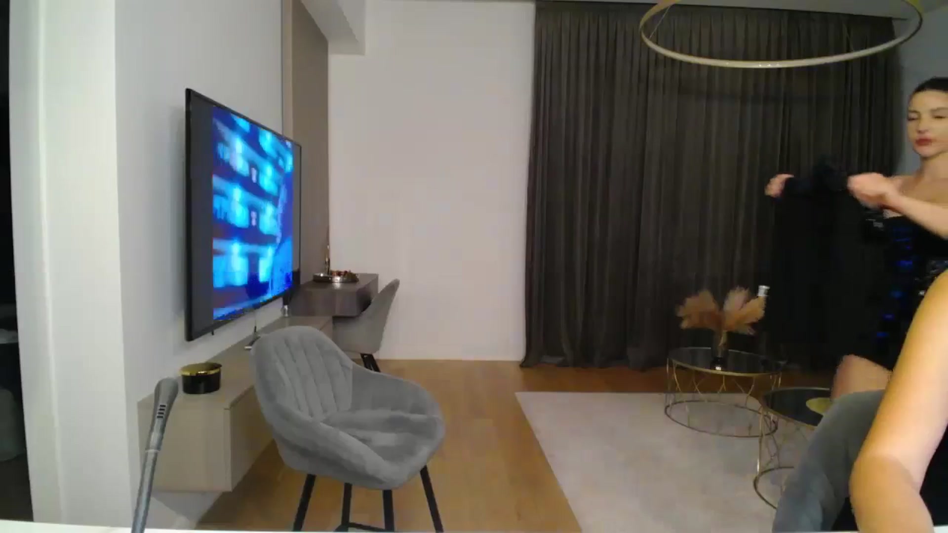 Gallery image thumbnail from MelisRoom's myfreecams stream on, 07/25/2025, 20:20 image 9 of 20