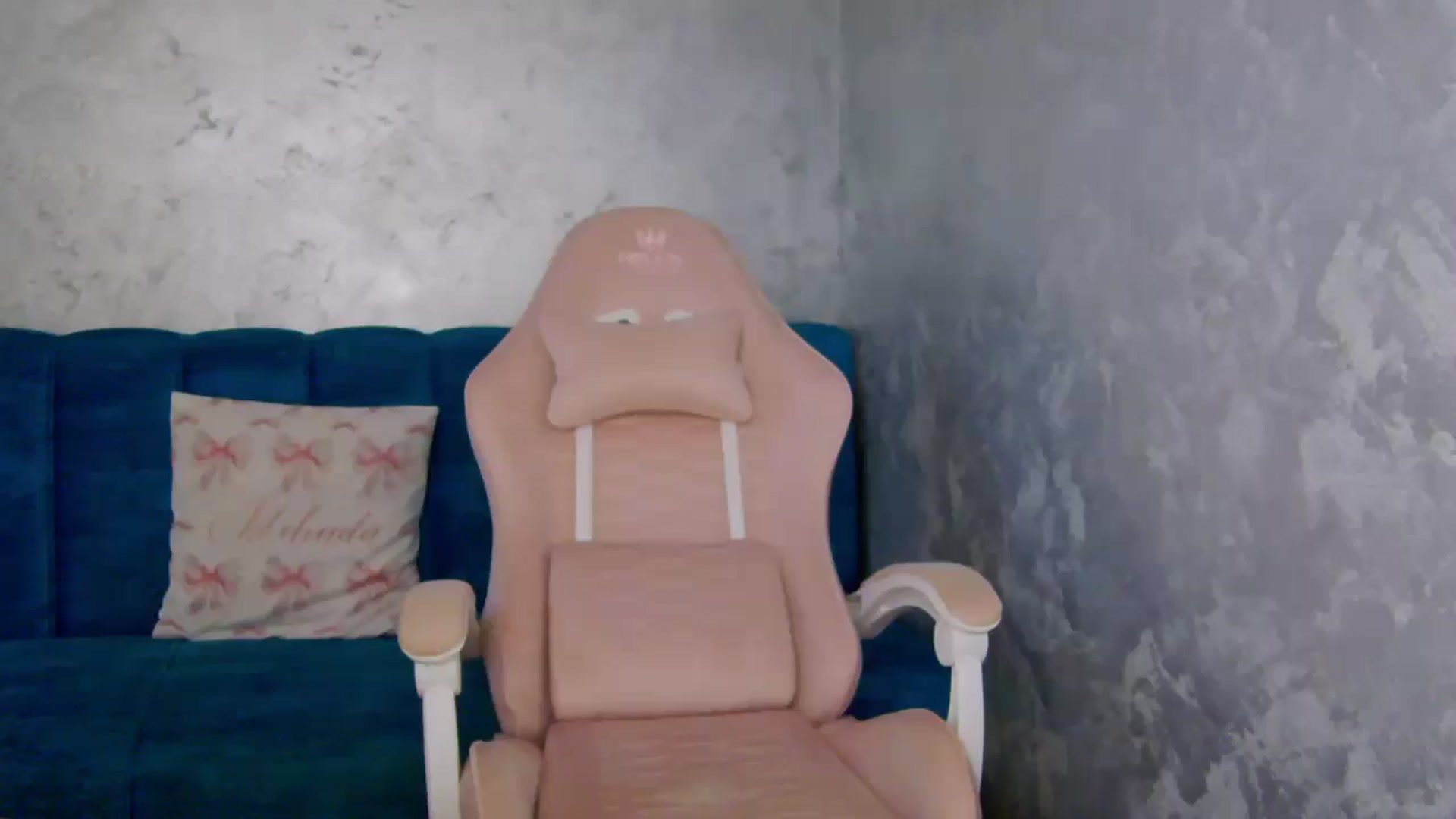 Gallery image thumbnail from MelisRoom's myfreecams stream on, 07/30/2025, 15:11 image 12 of 20