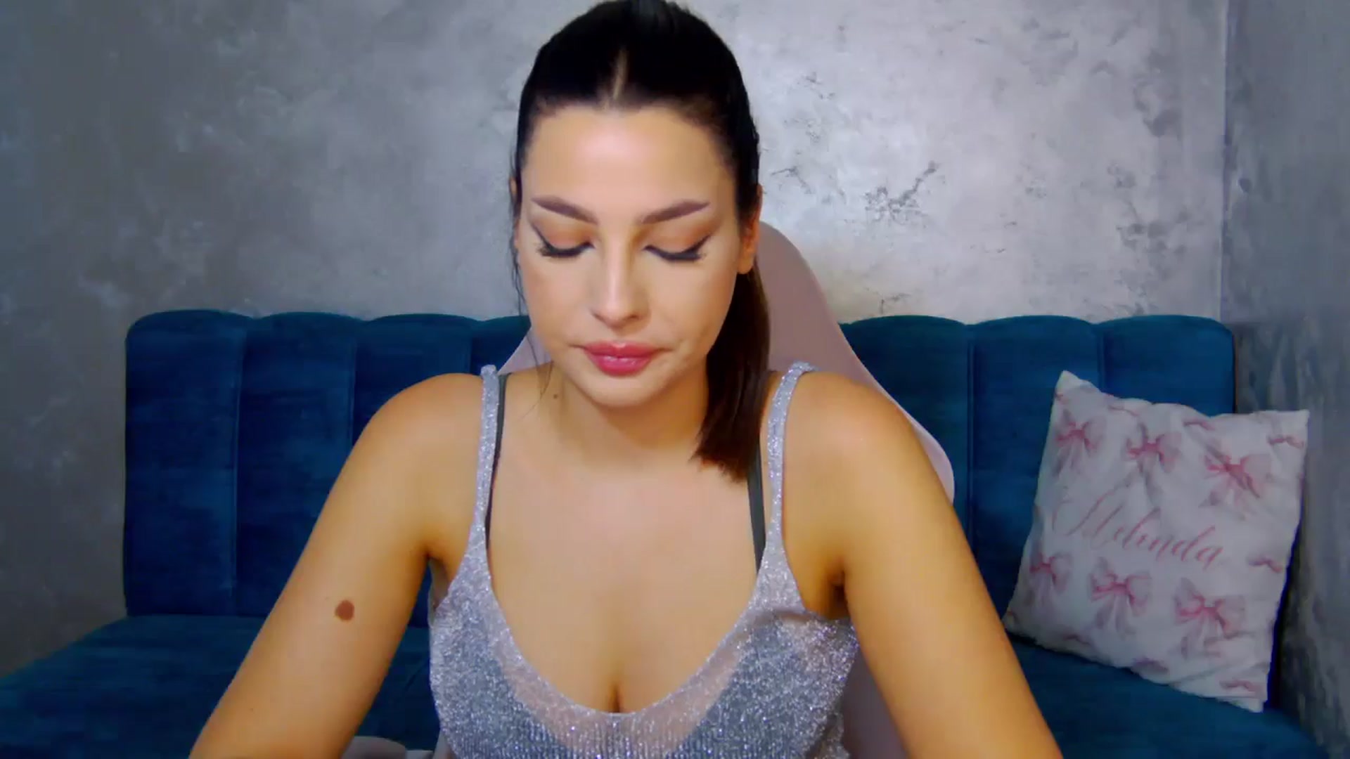 Gallery image thumbnail from MelisRoom's myfreecams stream on, 08/06/2025, 18:19 image 20 of 20