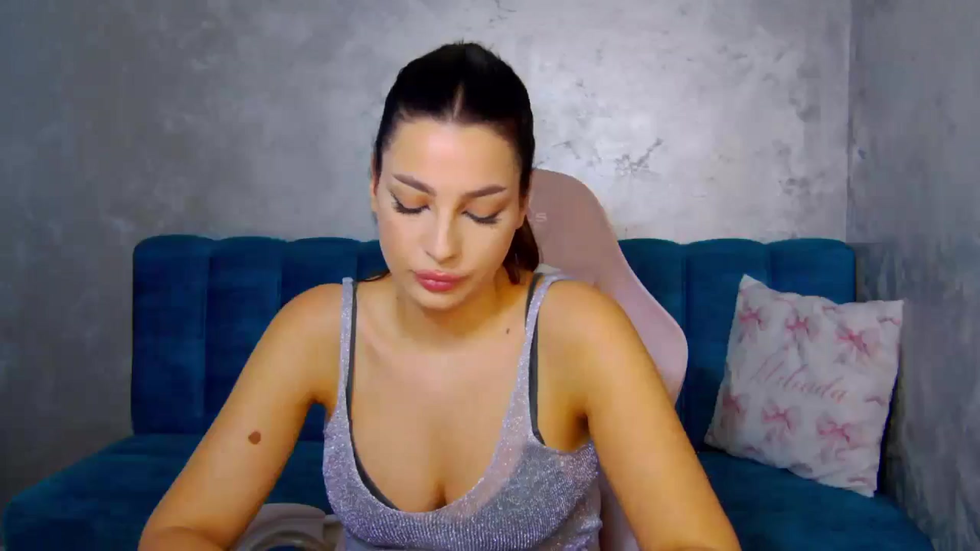 Gallery image thumbnail from MelisRoom's myfreecams stream on, 08/06/2025, 20:17 image 4 of 20
