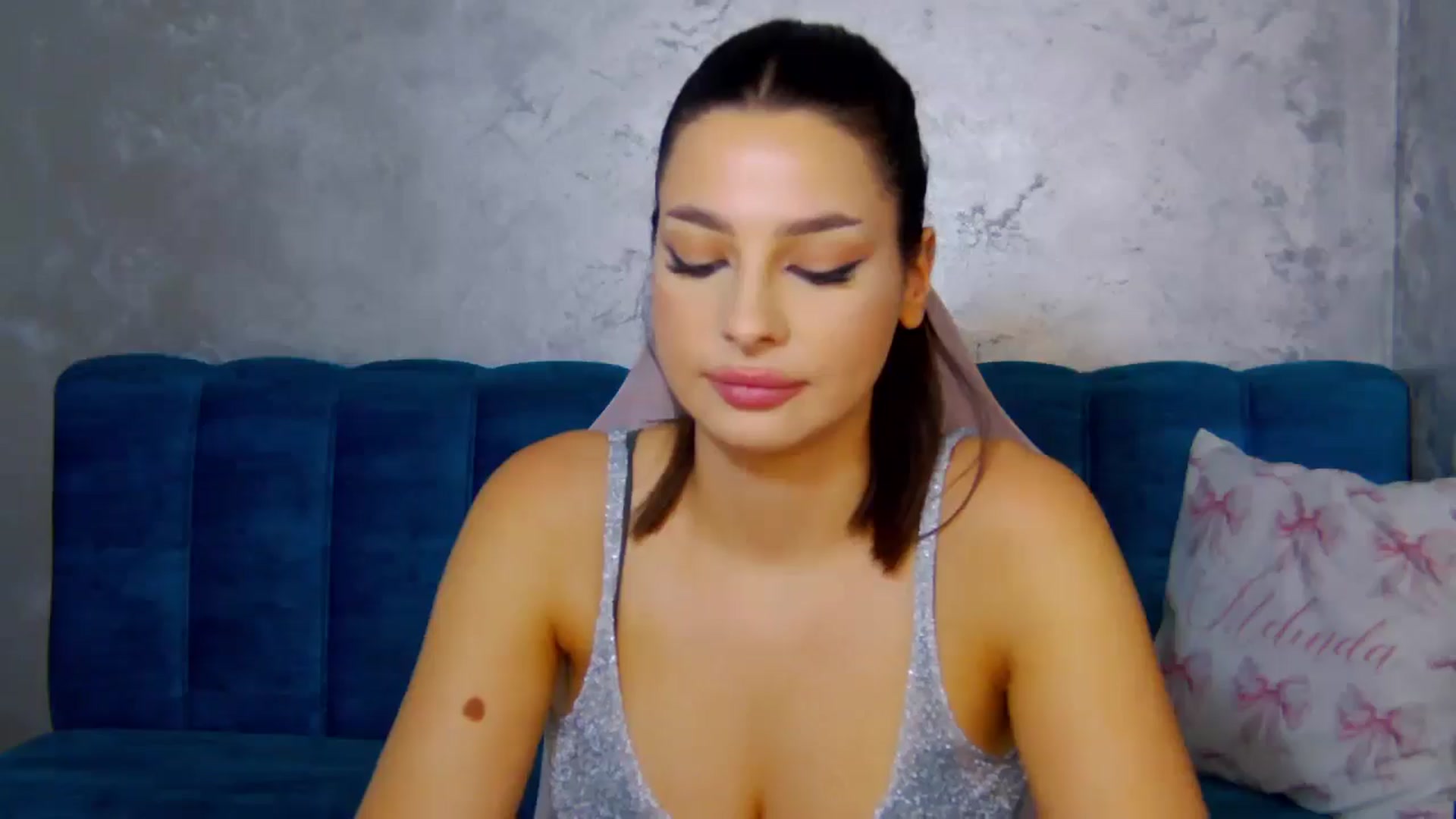 Gallery image thumbnail from MelisRoom's myfreecams stream on, 08/06/2025, 20:17 image 13 of 20