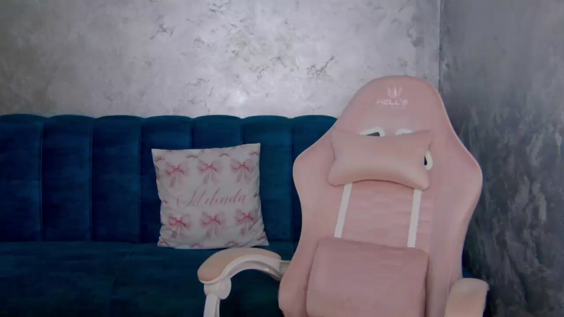 Gallery image thumbnail from MelisRoom's myfreecams stream on, 08/08/2025, 15:07 image 6 of 20