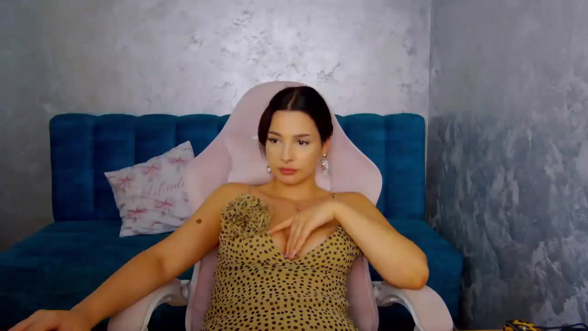 Gallery image thumbnail from MelisRoom's myfreecams stream on, 08/08/2025, 18:00 image 20 of 20