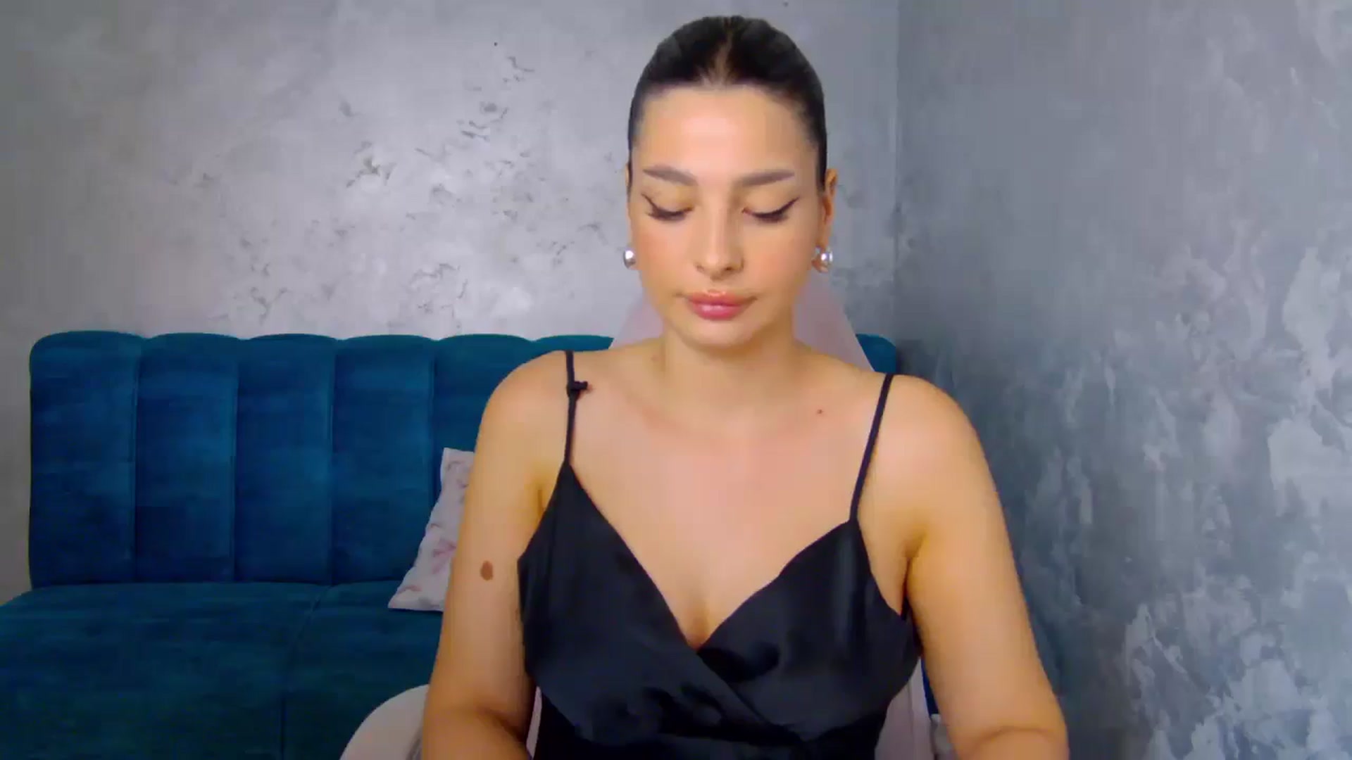Gallery image thumbnail from MelisRoom's myfreecams stream on, 08/10/2025, 15:47 image 14 of 20