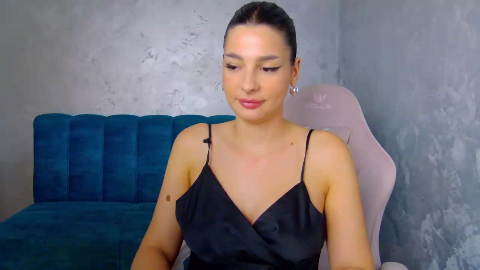 Gallery image thumbnail from MelisRoom's myfreecams stream on, 08/10/2025, 18:17 image 20 of 20