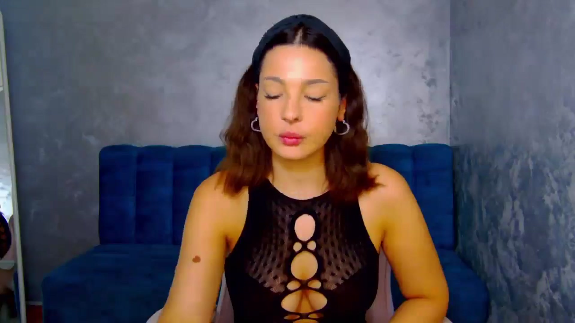 Gallery image thumbnail from MelisRoom's myfreecams stream on, 08/21/2025, 19:19 image 3 of 20