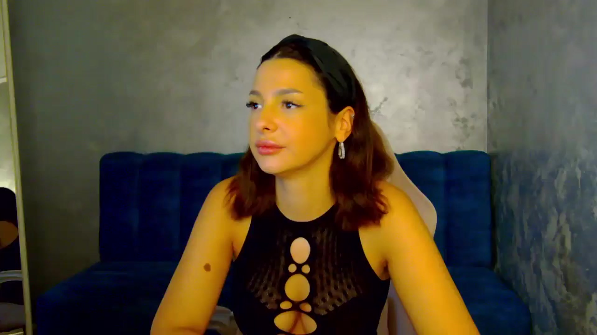 Gallery image thumbnail from MelisRoom's myfreecams stream on, 08/21/2025, 19:19 image 15 of 20