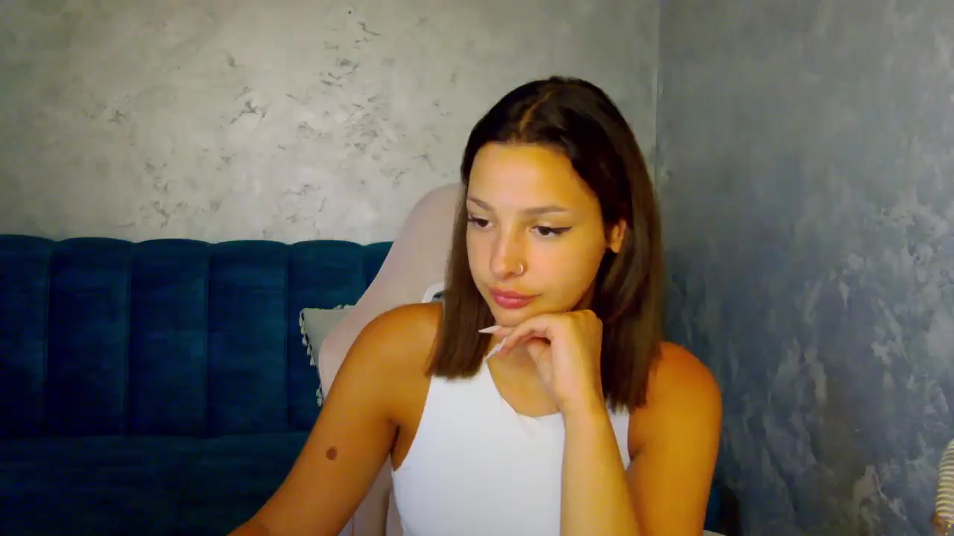Gallery image thumbnail from MelisRoom's myfreecams stream on, 08/31/2025, 19:20 image 16 of 20