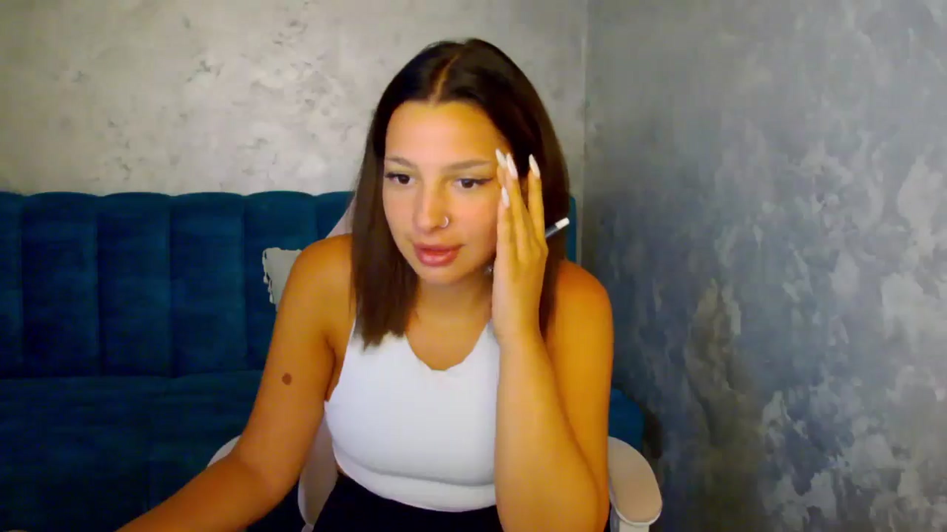 Gallery image thumbnail from MelisRoom's myfreecams stream on, 08/31/2025, 19:20 image 4 of 20