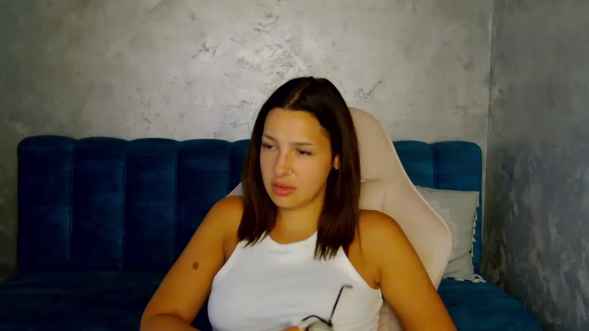 Gallery image thumbnail from MelisRoom's myfreecams stream on, 09/01/2025, 17:16 image 9 of 20