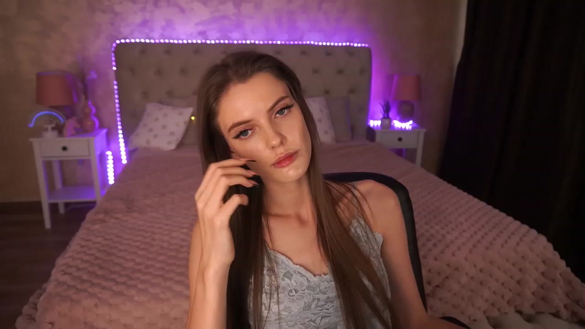 Gallery image thumbnail from MelisaMiller's myfreecams stream on, 12/25/2022, 12:56 image 18 of 20