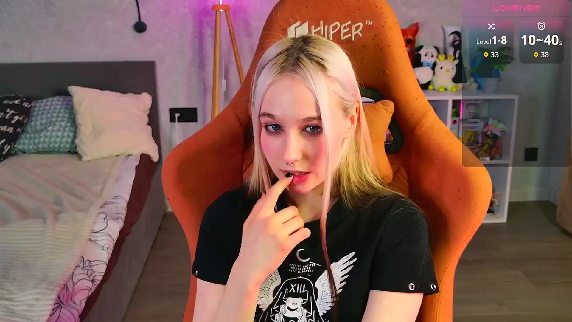 Gallery image thumbnail from Melisandea's myfreecams stream on, 04/16/2026, 18:27 image 19 of 20