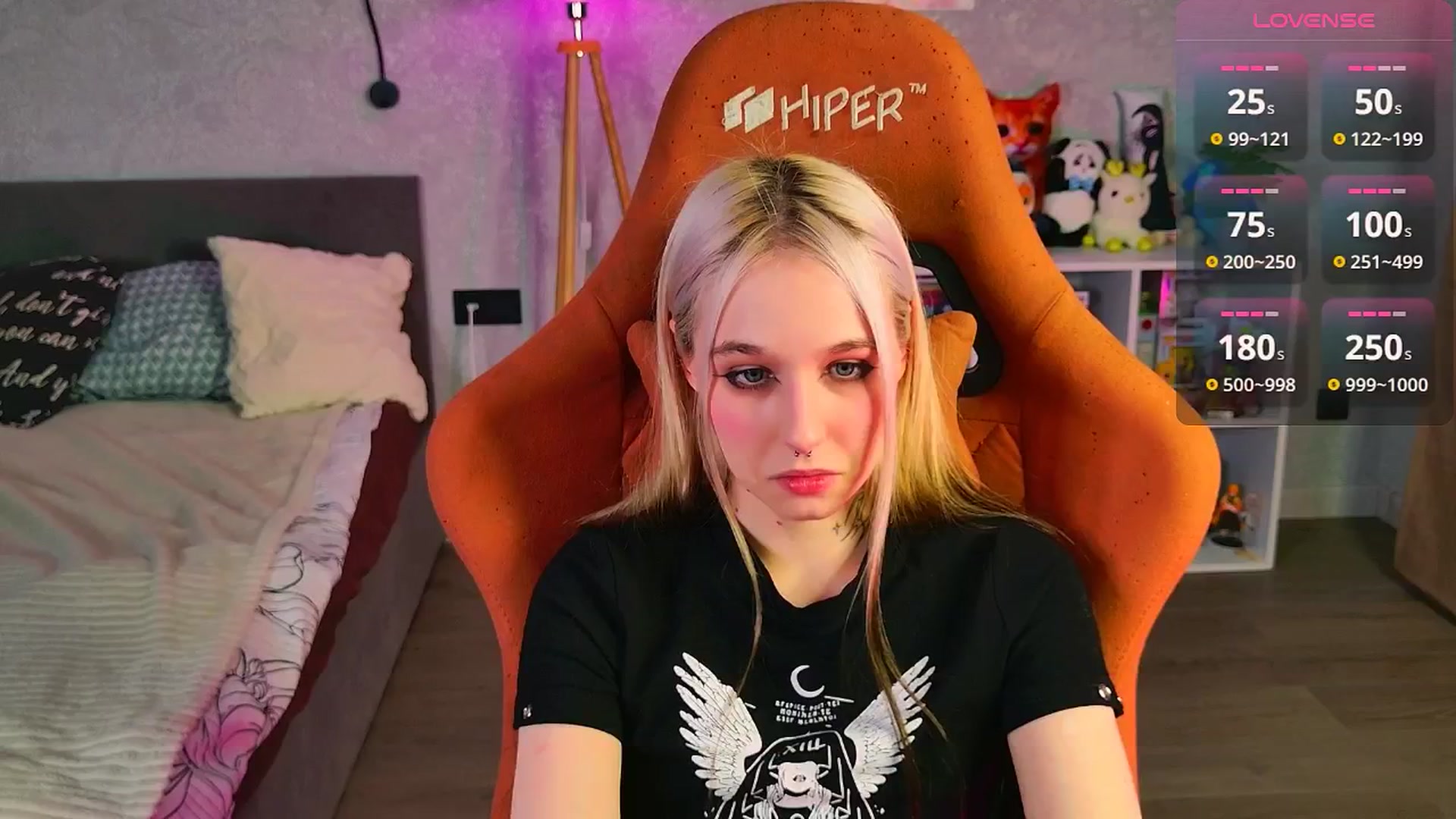 Gallery image thumbnail from Melisandea's myfreecams stream on, 04/16/2026, 18:27 image 4 of 20