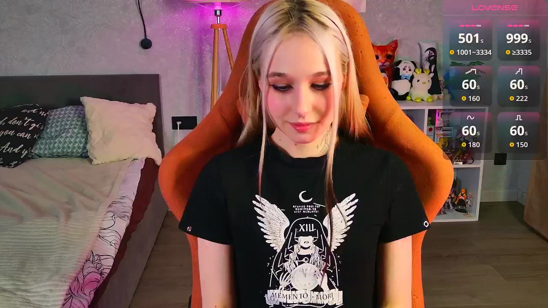 Gallery image thumbnail from Melisandea's myfreecams stream on, 04/16/2026, 18:27 image 1 of 20